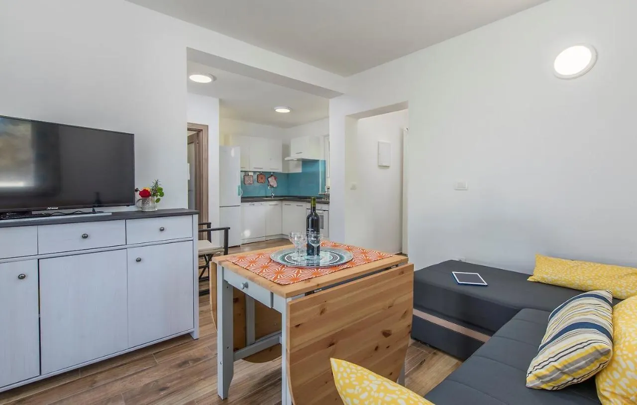 Blue Holiday House With Private Pool Нова-Вас