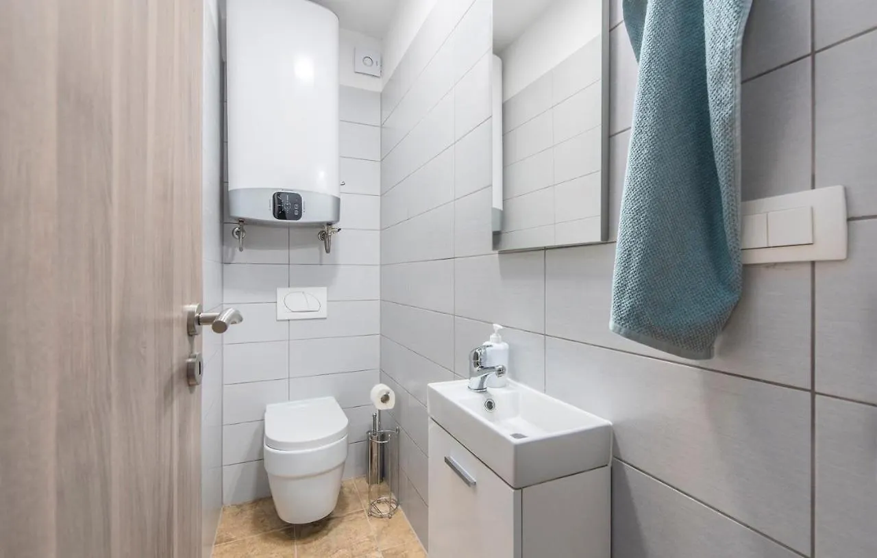 Blue Holiday House With Private Pool Нова-Вас Дом отдыха